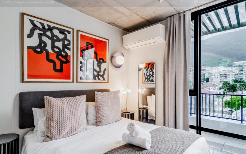 2 Bedroom Property for Sale in Sea Point Western Cape